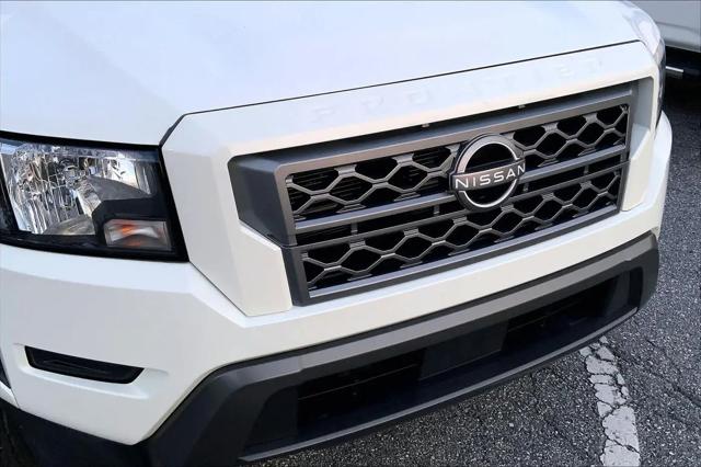 2022 Nissan Frontier Crew Cab SV 4x2