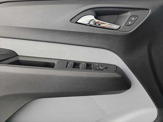 2027 Chevrolet Bolt LT FWD