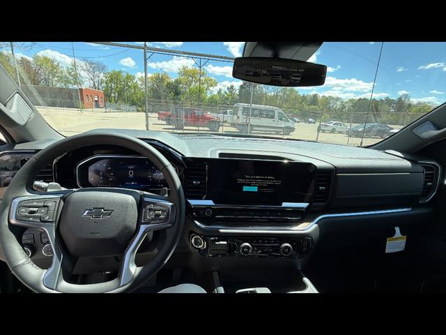 2026 Chevrolet Silverado 1500 4WD Crew Cab Short Bed RST