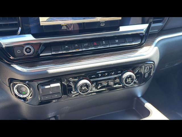 2026 Chevrolet Silverado 1500 4WD Crew Cab Short Bed RST