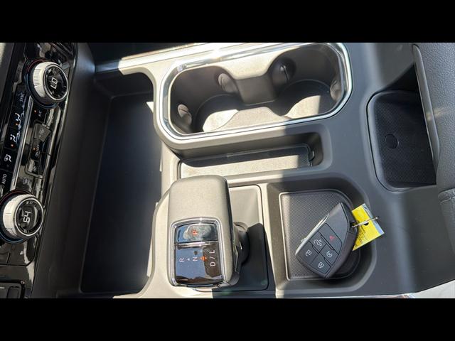2026 Chevrolet Silverado 1500 4WD Crew Cab Short Bed RST