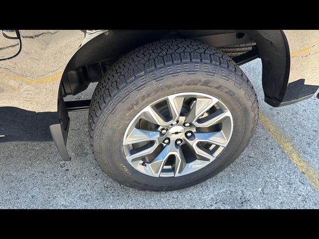 2026 Chevrolet Silverado 1500 4WD Crew Cab Short Bed RST