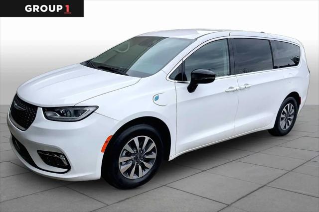 2024 Chrysler Pacifica Hybrid Select for sale in Denton, TX