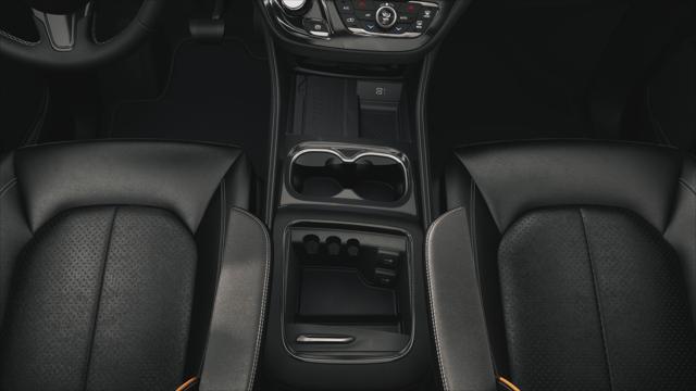 2027 Chrysler Pacifica Limited AWD