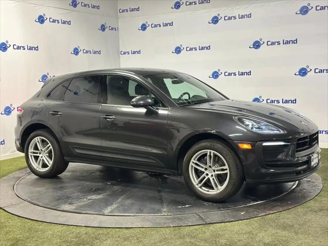 2023 Porsche Macan T