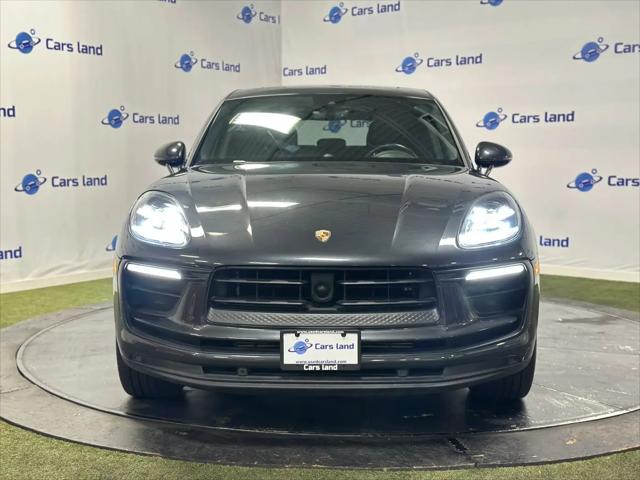 2023 Porsche Macan T