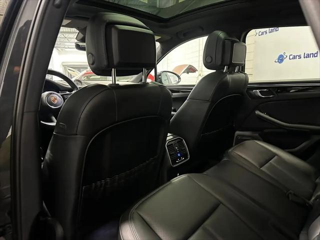 2023 Porsche Macan T