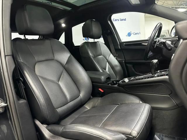 2023 Porsche Macan T