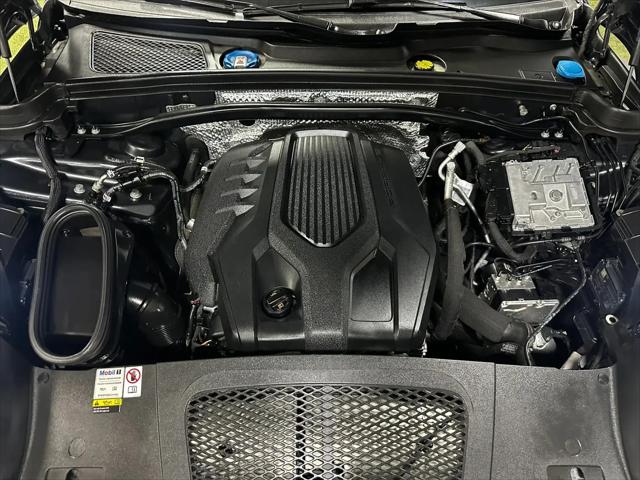2023 Porsche Macan T
