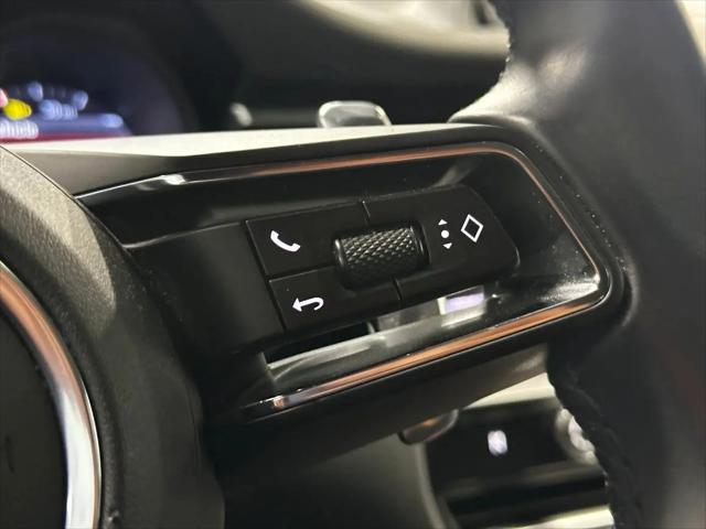 2023 Porsche Macan T