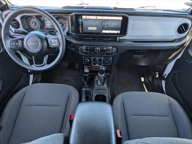 2025 Jeep Wrangler 4-Door Willys 4x4