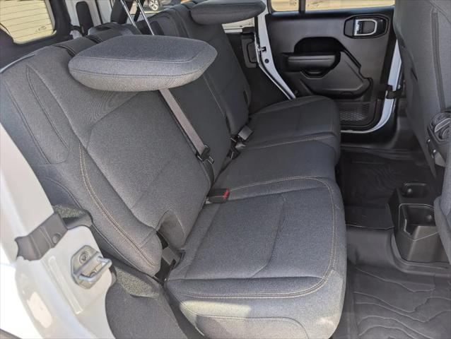 2025 Jeep Wrangler 4-Door Willys 4x4
