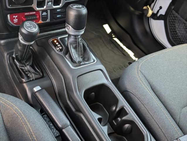 2025 Jeep Wrangler 4-Door Willys 4x4