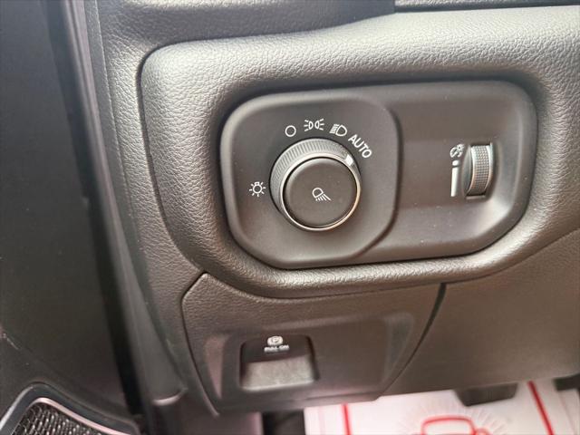2024 Ram 1500 Laramie Crew Cab 4x2 5'7" Box