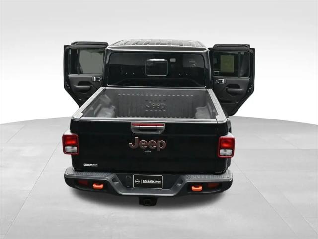 2022 Jeep Gladiator Sport