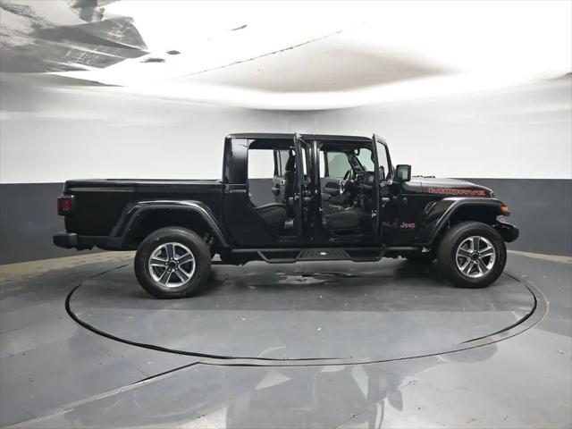 2022 Jeep Gladiator Sport