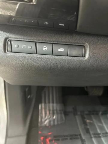 2025 Nissan Pathfinder SV 4WD