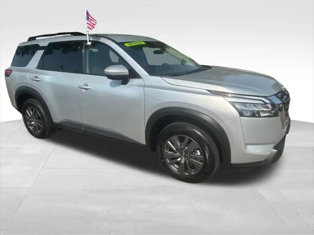 2025 Nissan Pathfinder SV 4WD