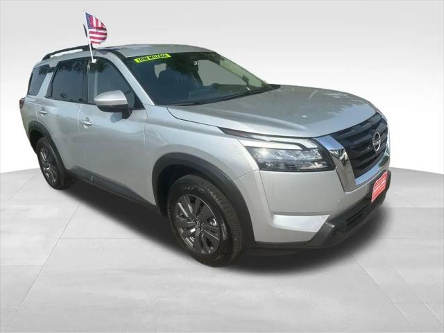 2025 Nissan Pathfinder SV 4WD