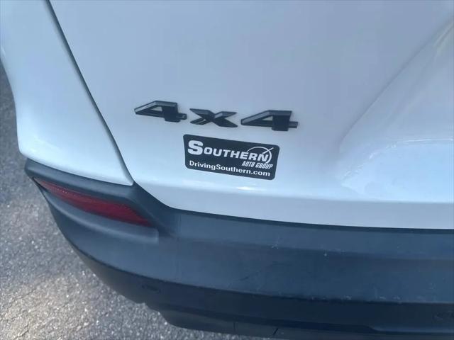 2023 Jeep Cherokee Altitude Lux 4x4