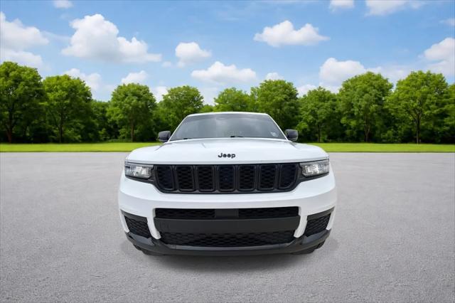 2023 Jeep Grand Cherokee L Altitude 4x2