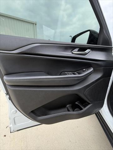 2023 Jeep Grand Cherokee L Altitude 4x2
