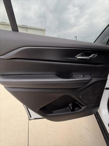 2023 Jeep Grand Cherokee L Altitude 4x2