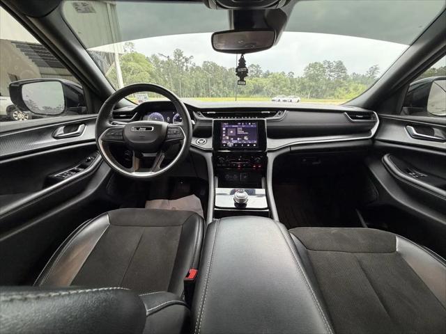 2023 Jeep Grand Cherokee L Altitude 4x2