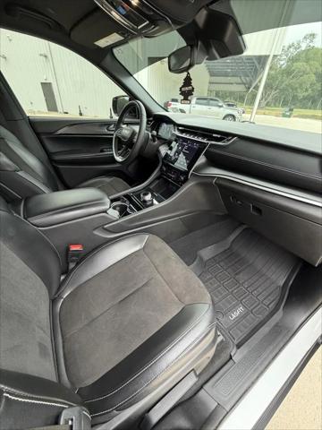 2023 Jeep Grand Cherokee L Altitude 4x2
