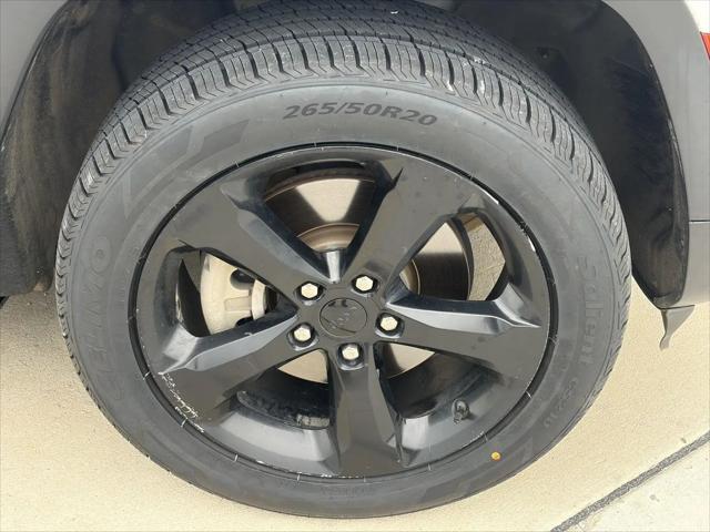 2023 Jeep Grand Cherokee L Altitude 4x2