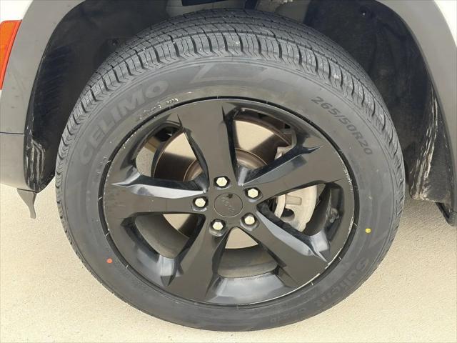 2023 Jeep Grand Cherokee L Altitude 4x2
