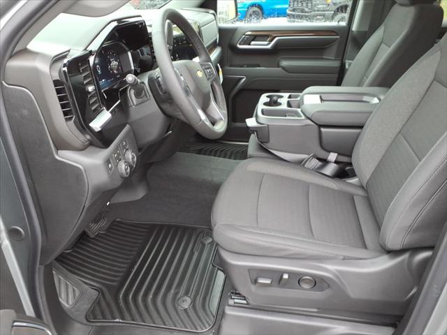 2026 Chevrolet Silverado 1500 4WD Crew Cab Standard Bed LT