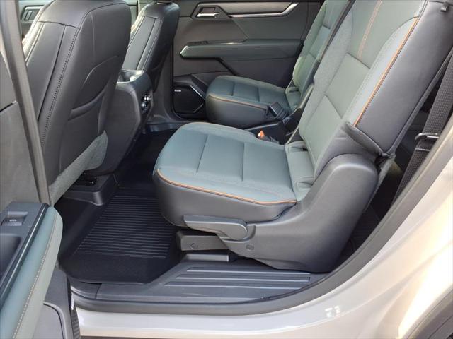 2026 GMC Acadia AT4 AWD