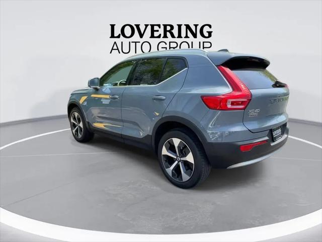 2023 Volvo XC40 B5 Plus Bright Theme