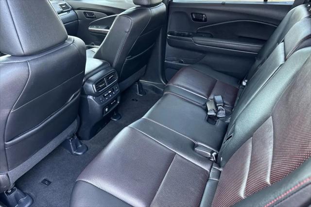 2025 Honda Passport AWD Black