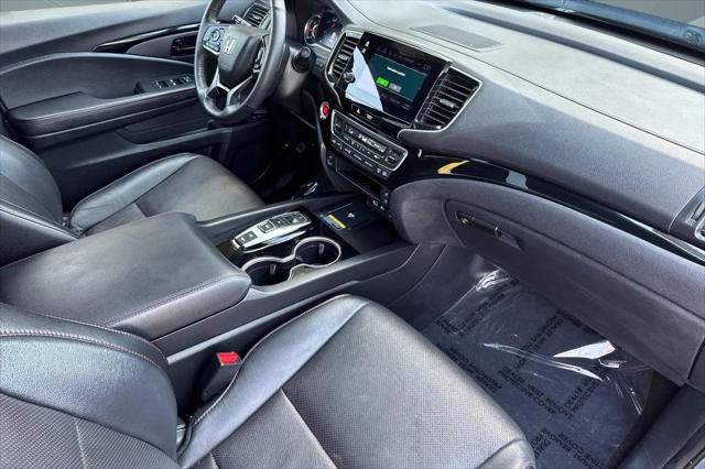 2025 Honda Passport AWD Black