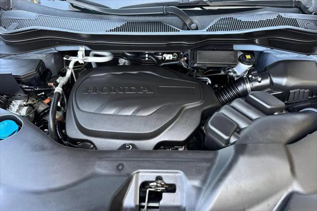 2025 Honda Passport AWD Black