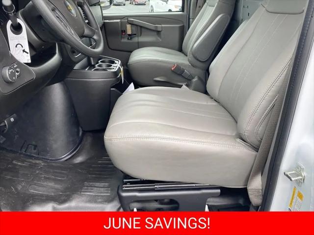 2026 Chevrolet Express Cargo Van 2500 Extended Wheelbase, WT, RWD