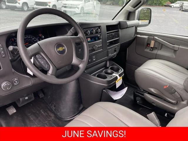 2026 Chevrolet Express Cargo Van 2500 Extended Wheelbase, WT, RWD
