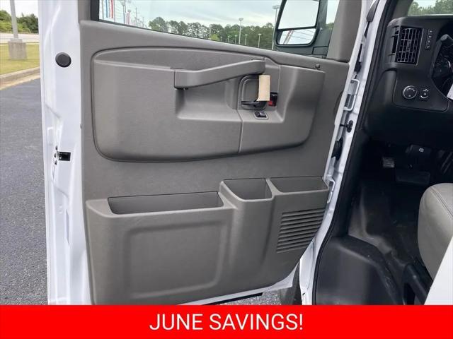 2026 Chevrolet Express Cargo Van 2500 Extended Wheelbase, WT, RWD