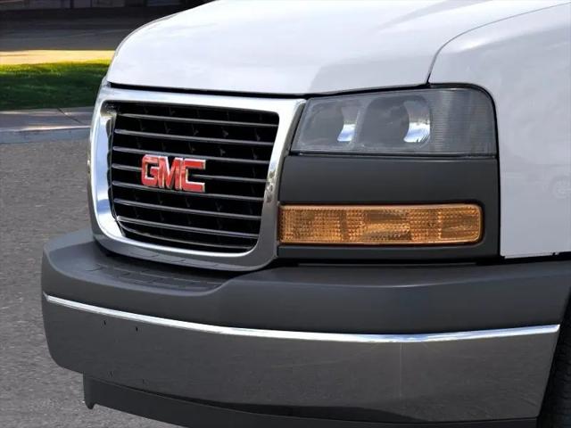 2026 GMC Savana Passenger 3500 Regular Wheelbase, LT, RWD