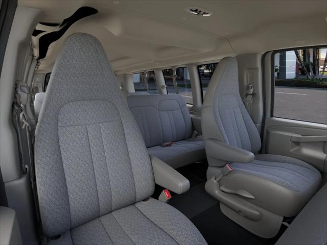 2026 GMC Savana Passenger 3500 Regular Wheelbase, LT, RWD