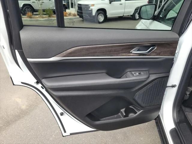 2026 Jeep Grand Cherokee L Altitude 4x2