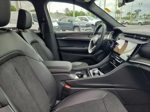2026 Jeep Grand Cherokee L Altitude 4x2