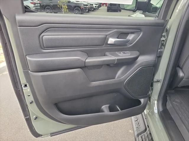 2026 Ram 1500 Tradesman Crew Cab 4x4 57 Box