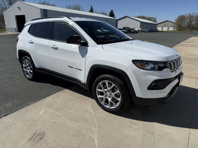 2023 Jeep Compass Latitude Lux FWD for sale in Kimball, MN