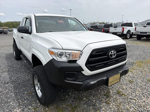 2016 Toyota Tacoma SR 2016 Toyota Tacoma SR