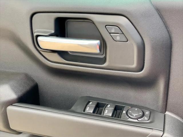 2026 Chevrolet Silverado 1500 4WD Crew Cab Short Bed Custom Trail Boss