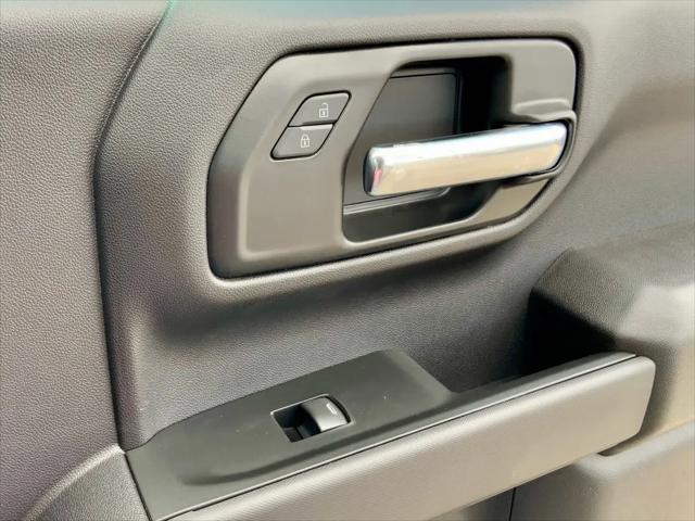 2026 Chevrolet Silverado 1500 4WD Crew Cab Short Bed Custom Trail Boss
