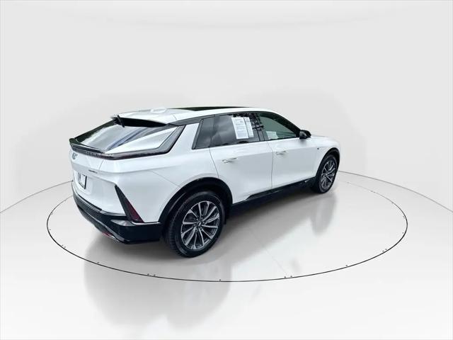 2025 Cadillac iQ Sport 2 RWD